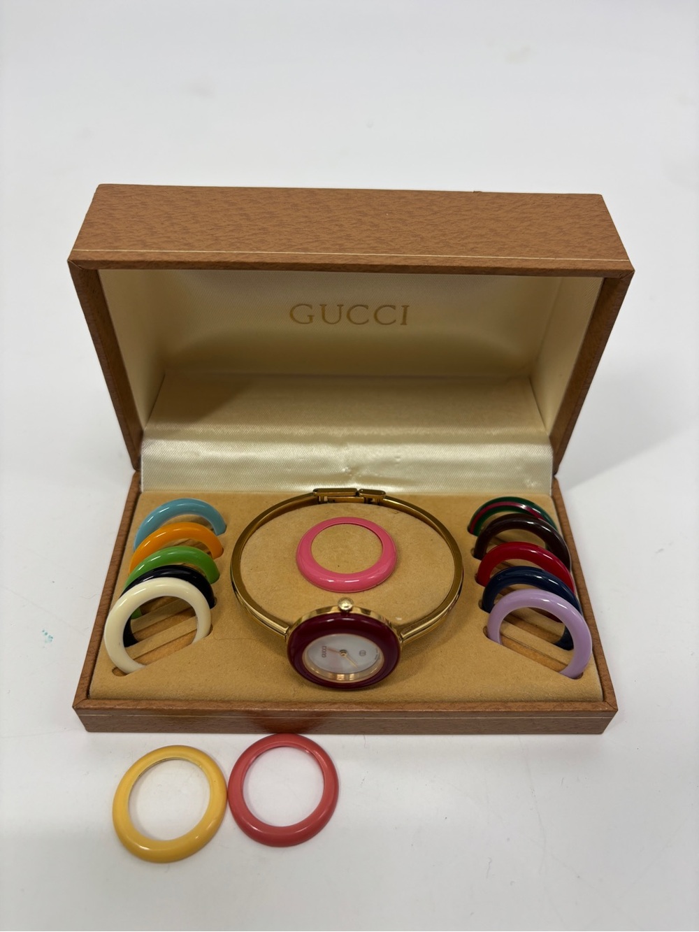 Vintage Gucci 1100-L Watch Interchangeable Bezels and Original Box